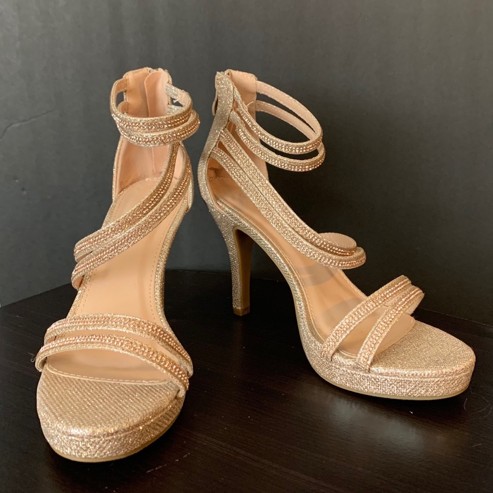 Size 8.5 Champagne Gold Heels